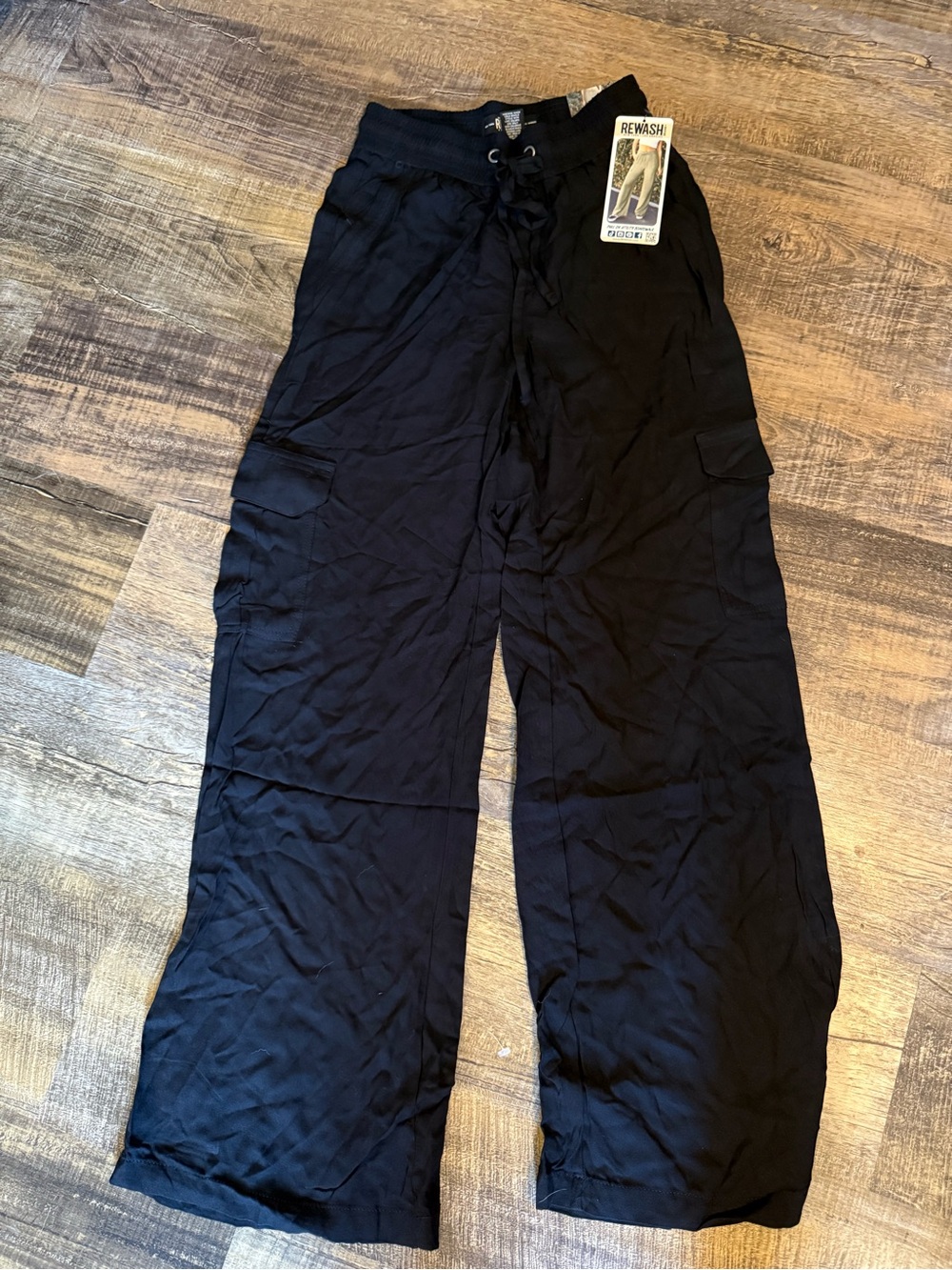 Sold - Black Wide-Leg Cargo Pants with Drawstring